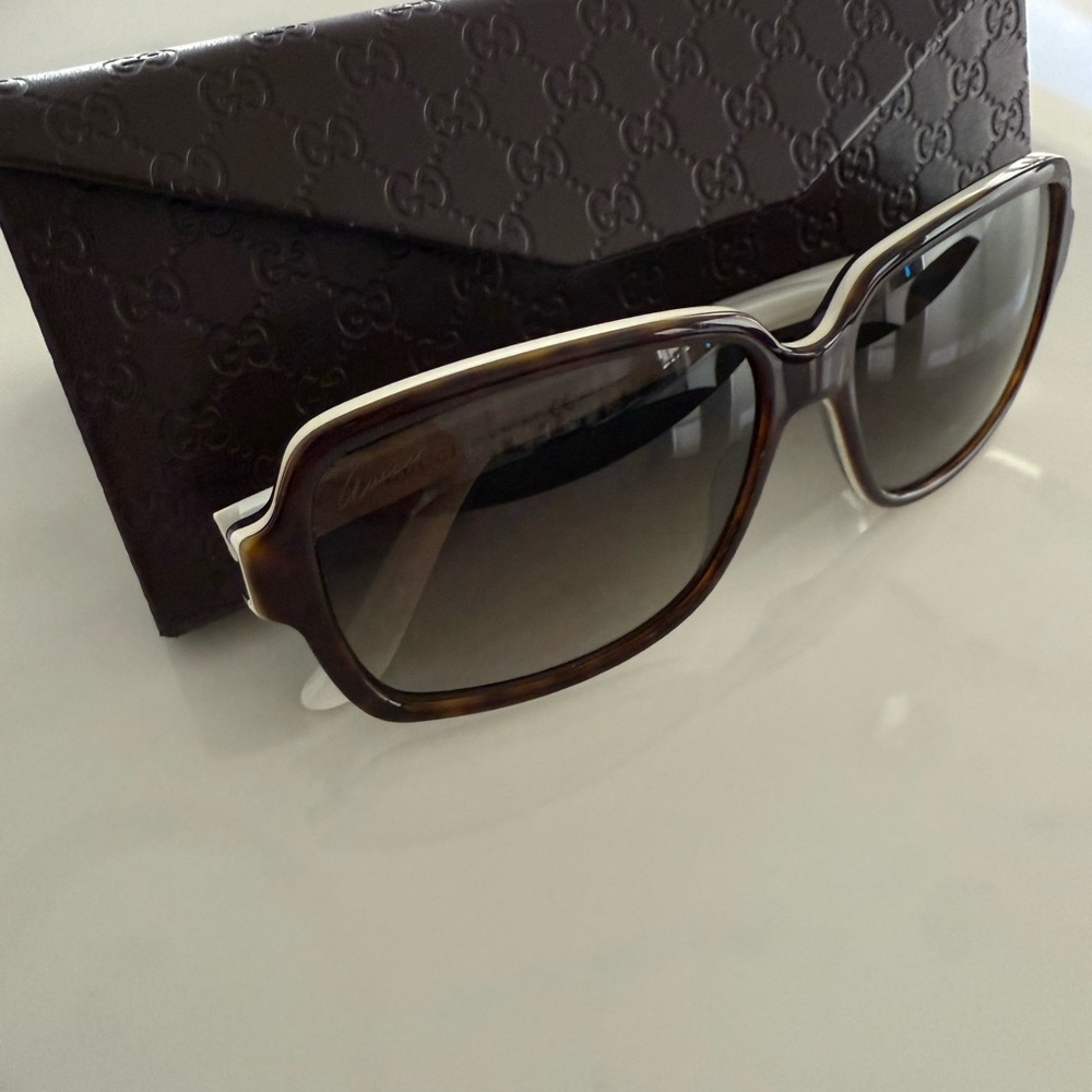 Gucci Brown Tortoise & White Sunglasses with Case